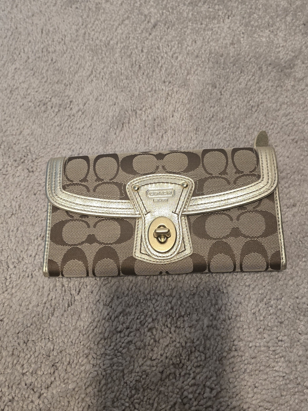 vintage Coach Legacy Signature Turnlock Wallet